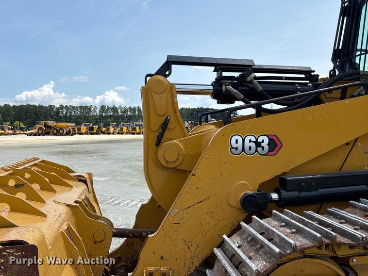 image for item EF1165 2021 Caterpillar 963 track loader