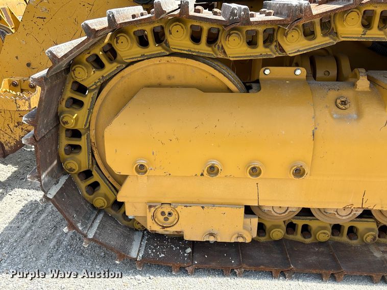 image for item EF1165 2021 Caterpillar 963 track loader