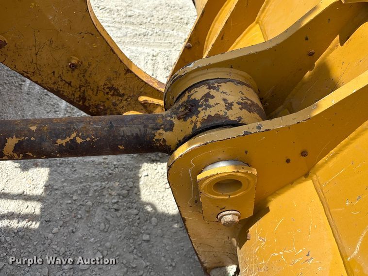 image for item EF1165 2021 Caterpillar 963 track loader