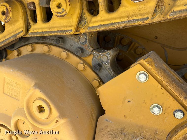 image for item EF1165 2021 Caterpillar 963 track loader