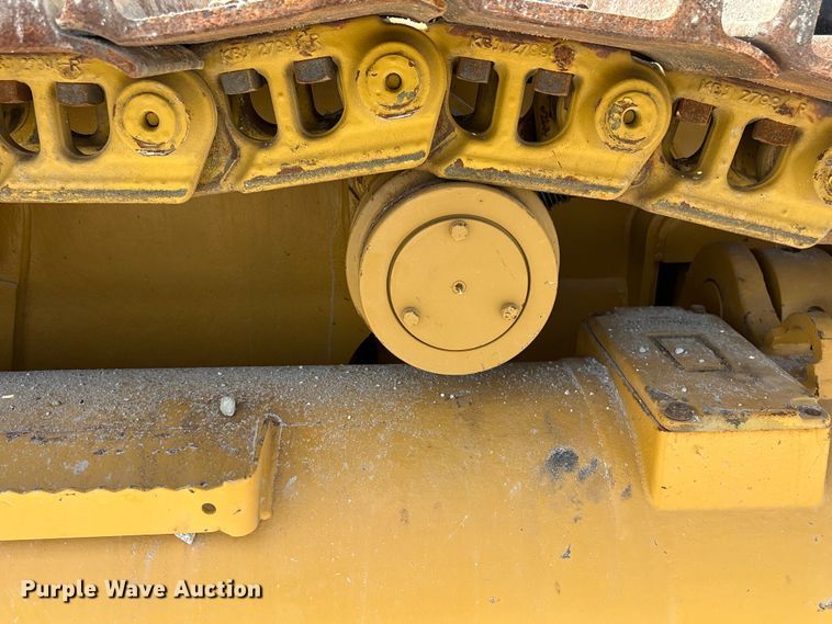 image for item EF1165 2021 Caterpillar 963 track loader