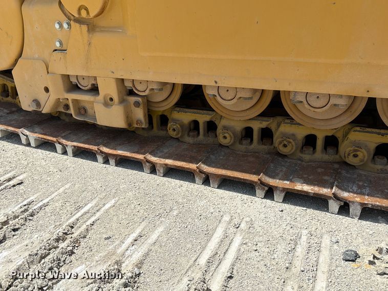 image for item EF1165 2021 Caterpillar 963 track loader
