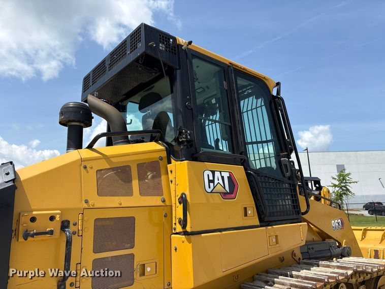 image for item EF1165 2021 Caterpillar 963 track loader