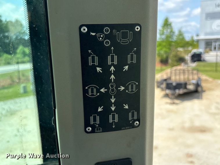 image for item EF1165 2021 Caterpillar 963 track loader