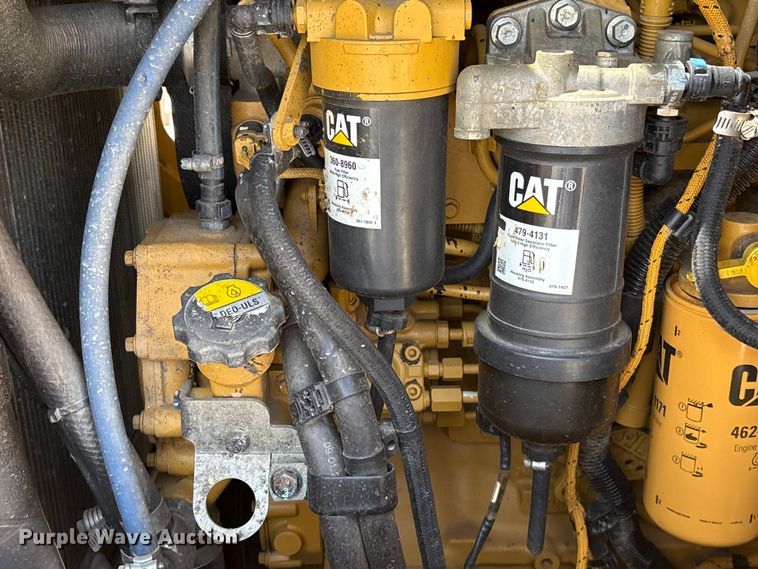 image for item EF1165 2021 Caterpillar 963 track loader