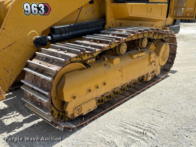 image for item EF1165 2021 Caterpillar 963 track loader