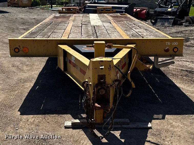 image for item EF2465 1995 Dynaweld equipment trailer