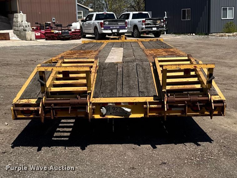 image for item EF2465 1995 Dynaweld equipment trailer