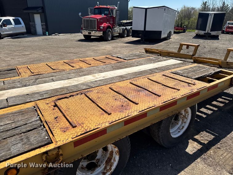 image for item EF2465 1995 Dynaweld equipment trailer