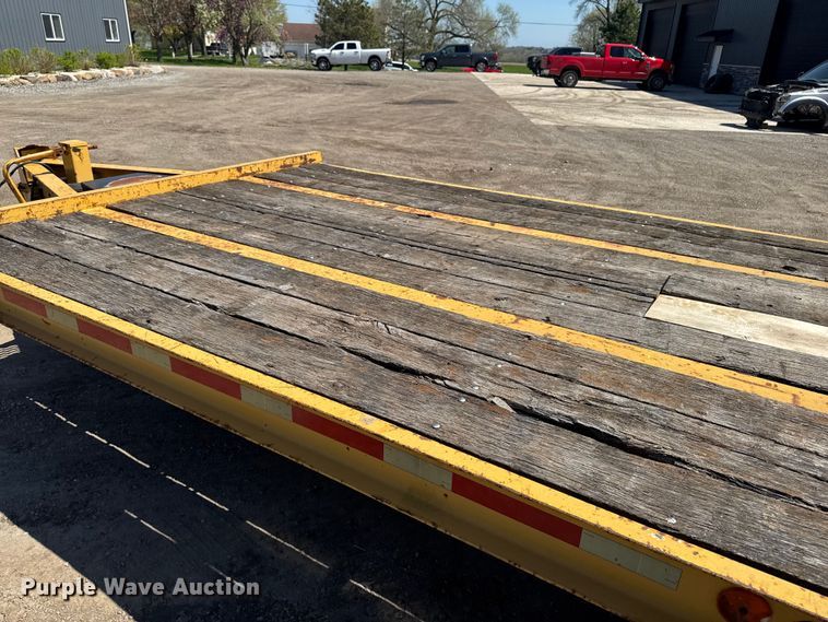 image for item EF2465 1995 Dynaweld equipment trailer