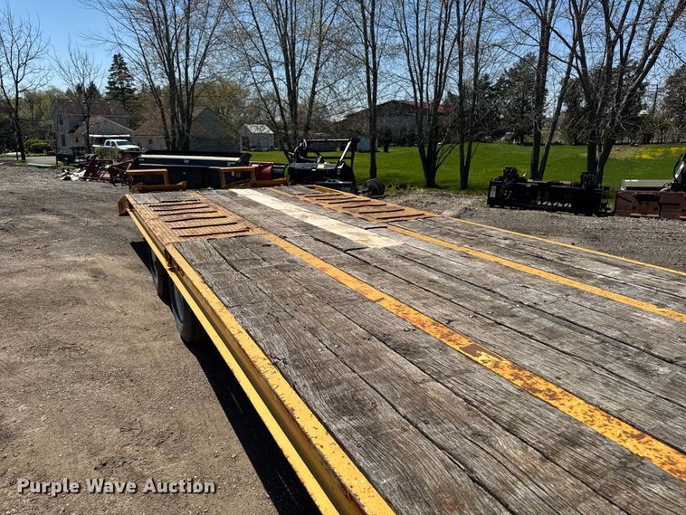 image for item EF2465 1995 Dynaweld equipment trailer