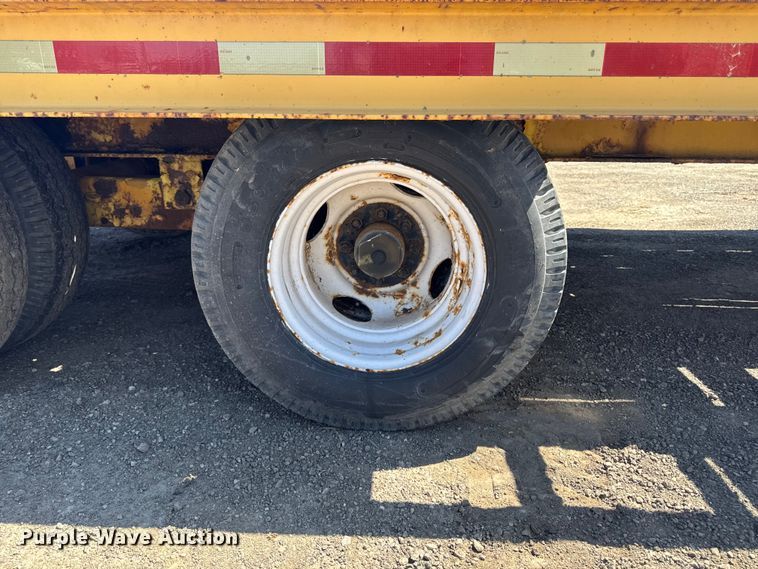 image for item EF2465 1995 Dynaweld equipment trailer