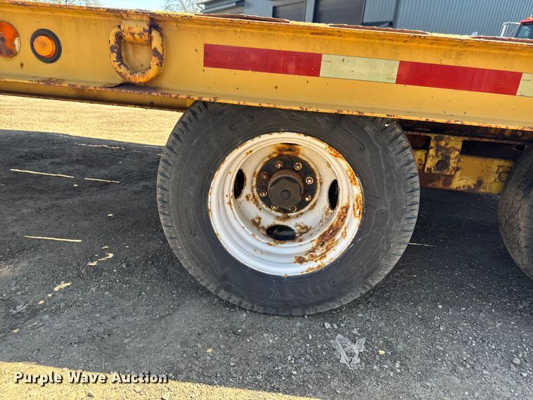 image for item EF2465 1995 Dynaweld equipment trailer