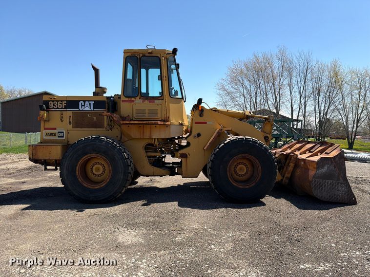 image for item EF2466 1993 Caterpillar 936F wheel loader