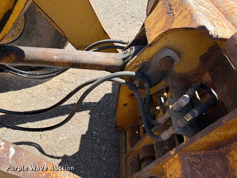 image for item EF2466 1993 Caterpillar 936F wheel loader