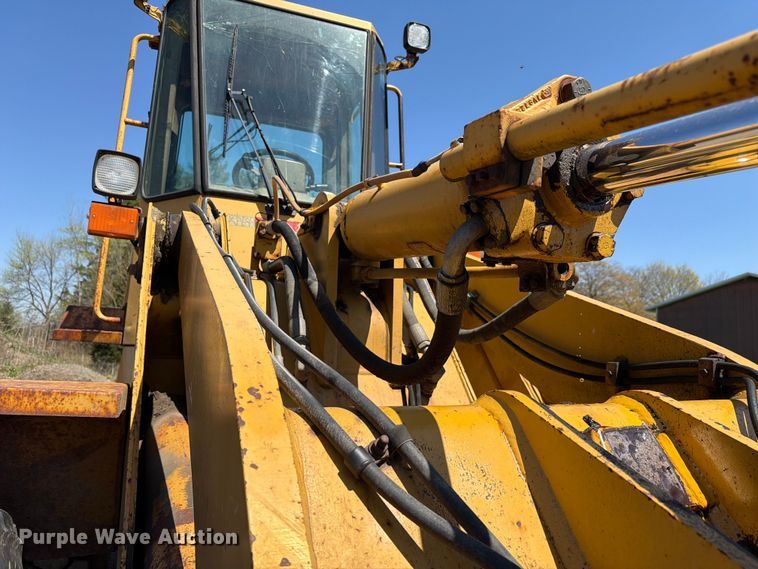 image for item EF2466 1993 Caterpillar 936F wheel loader