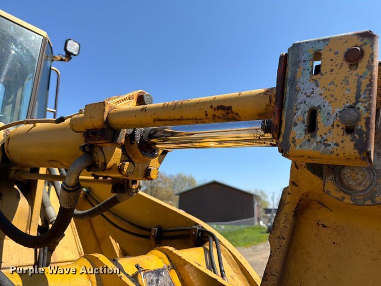 image for item EF2466 1993 Caterpillar 936F wheel loader