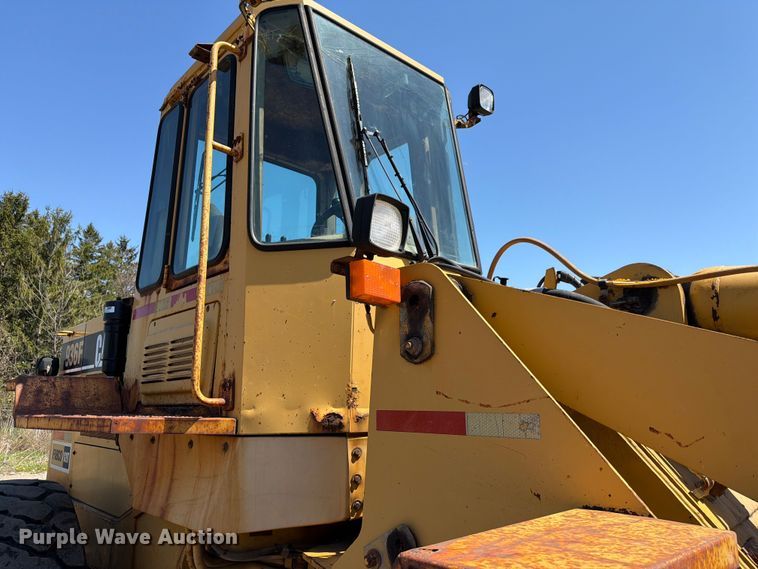 image for item EF2466 1993 Caterpillar 936F wheel loader