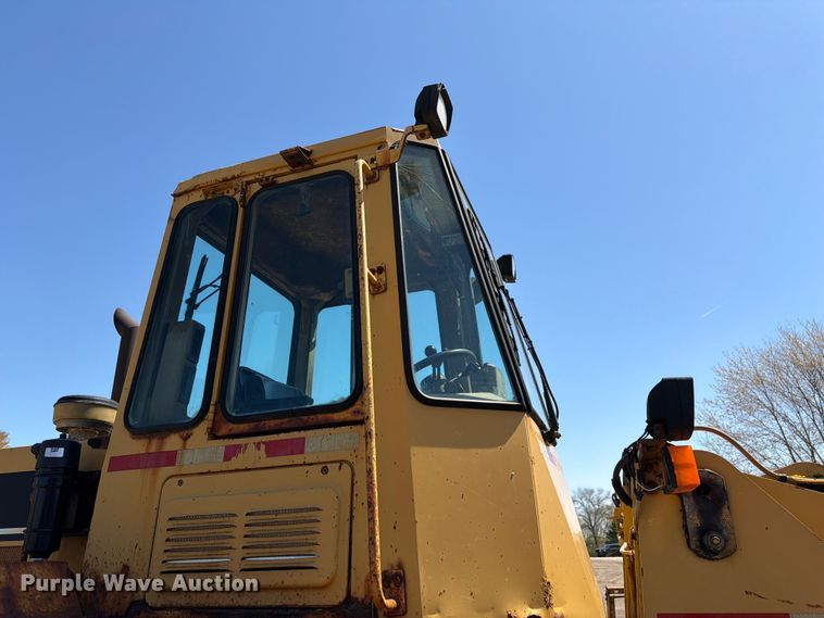 image for item EF2466 1993 Caterpillar 936F wheel loader
