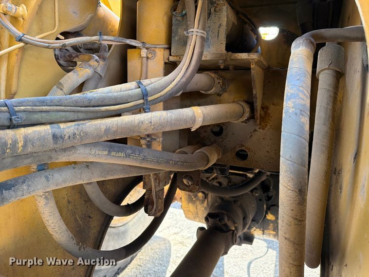 image for item EF2466 1993 Caterpillar 936F wheel loader