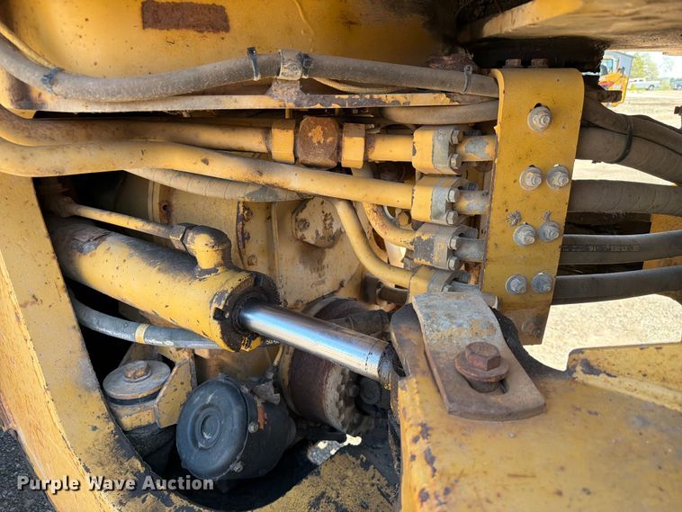 image for item EF2466 1993 Caterpillar 936F wheel loader