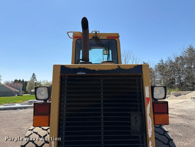 image for item EF2466 1993 Caterpillar 936F wheel loader