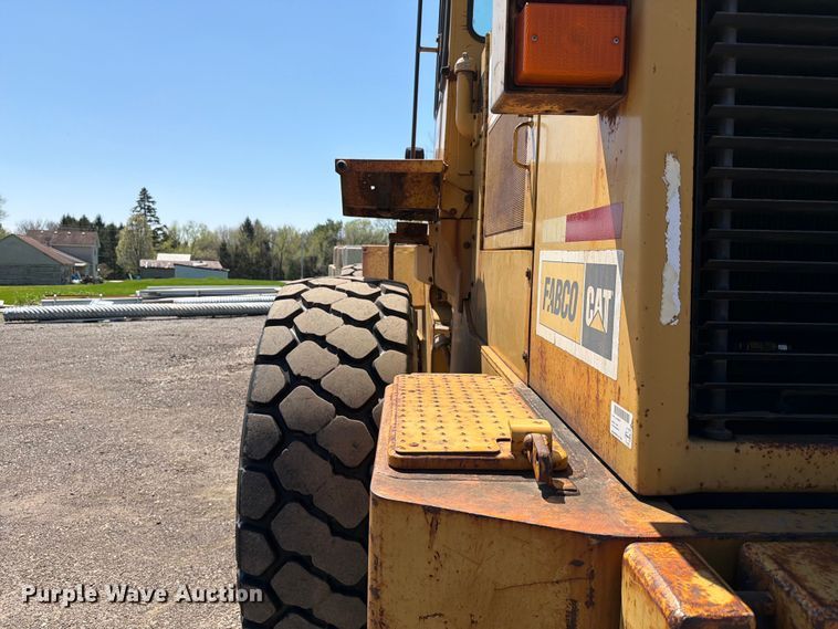 image for item EF2466 1993 Caterpillar 936F wheel loader