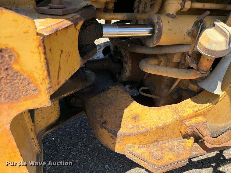 image for item EF2466 1993 Caterpillar 936F wheel loader