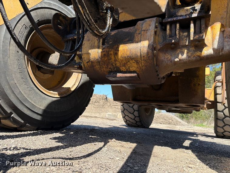 image for item EF2466 1993 Caterpillar 936F wheel loader