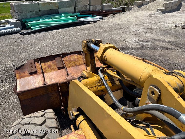 image for item EF2466 1993 Caterpillar 936F wheel loader