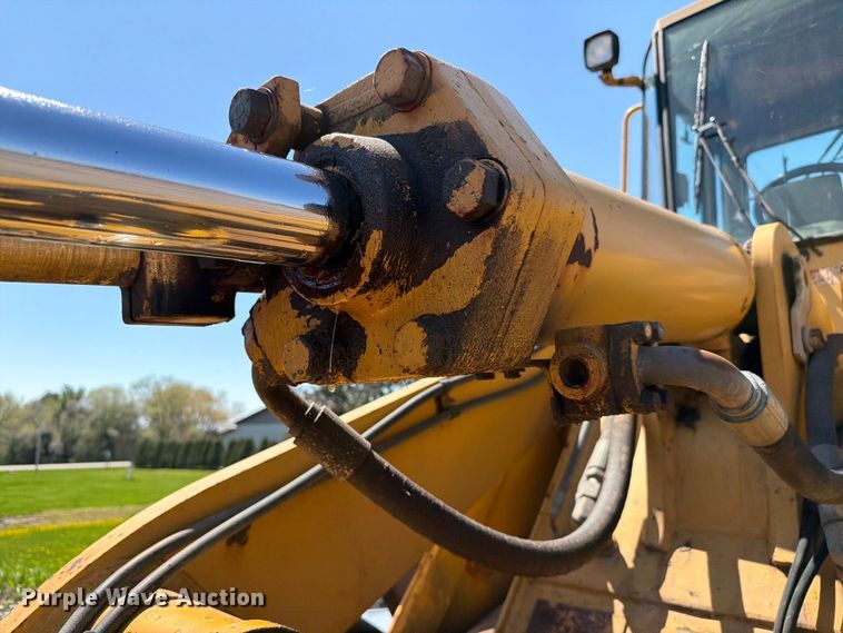 image for item EF2466 1993 Caterpillar 936F wheel loader