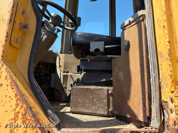 image for item EF2466 1993 Caterpillar 936F wheel loader