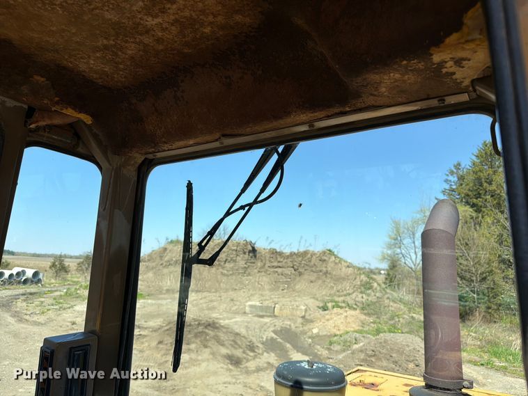 image for item EF2466 1993 Caterpillar 936F wheel loader