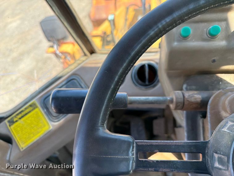 image for item EF2466 1993 Caterpillar 936F wheel loader