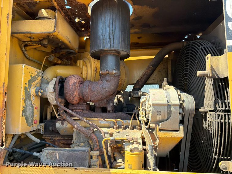 image for item EF2466 1993 Caterpillar 936F wheel loader