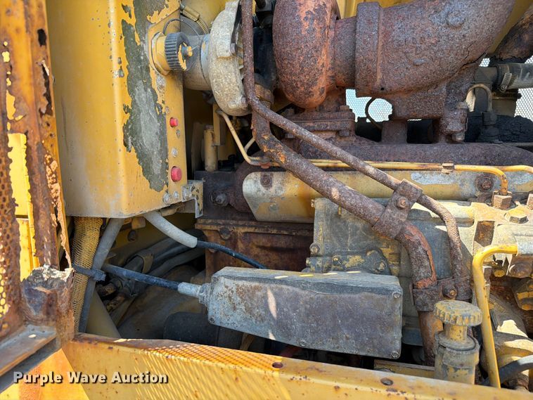 image for item EF2466 1993 Caterpillar 936F wheel loader