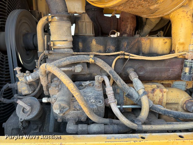 image for item EF2466 1993 Caterpillar 936F wheel loader