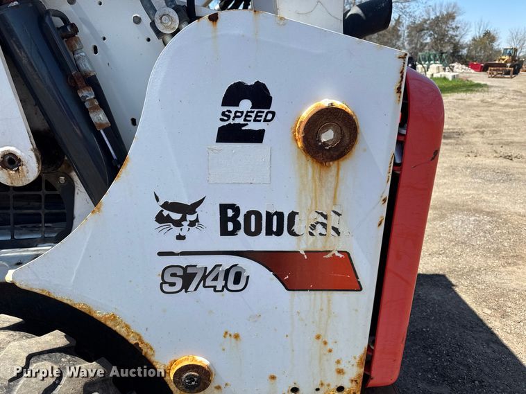image for item EF2467 2018 Bobcat S740 skid steer loader