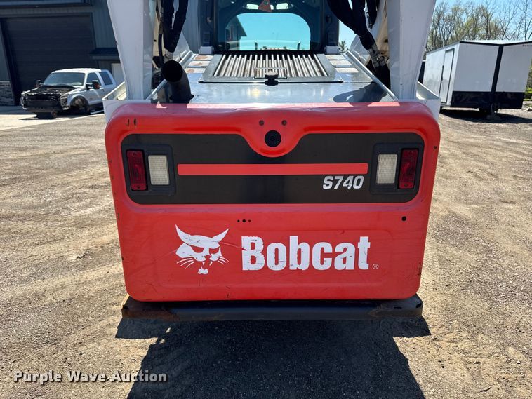 image for item EF2467 2018 Bobcat S740 skid steer loader