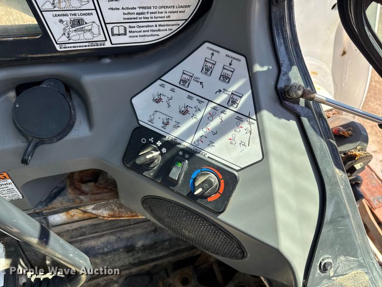 image for item EF2467 2018 Bobcat S740 skid steer loader