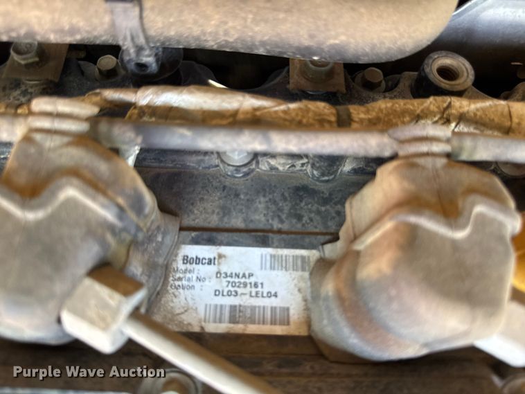 image for item EF2467 2018 Bobcat S740 skid steer loader