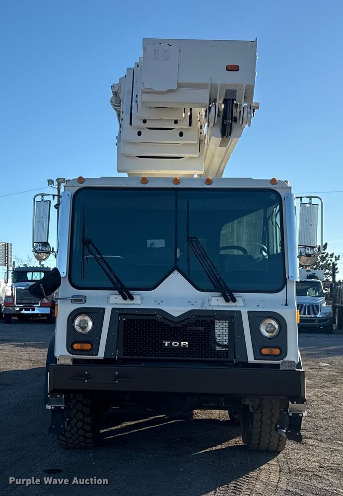 image for item EG1923 2015 Tor Truck, R.P.M. Tech Inc. BC-10610-TS bucket truck