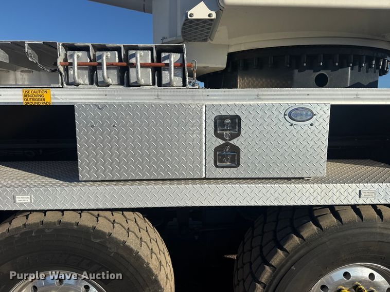 image for item EG1923 2015 Tor Truck, R.P.M. Tech Inc. BC-10610-TS bucket truck