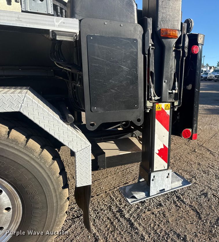 image for item EG1923 2015 Tor Truck, R.P.M. Tech Inc. BC-10610-TS bucket truck