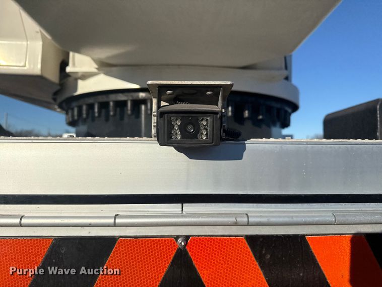 image for item EG1923 2015 Tor Truck, R.P.M. Tech Inc. BC-10610-TS bucket truck