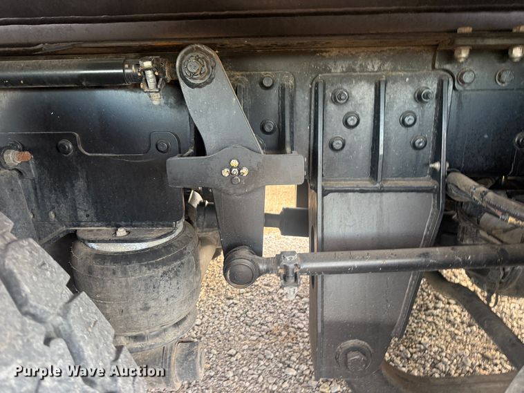 image for item EG1923 2015 Tor Truck, R.P.M. Tech Inc. BC-10610-TS bucket truck