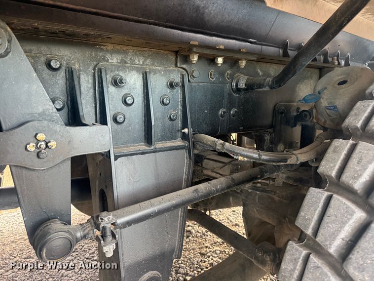 image for item EG1923 2015 Tor Truck, R.P.M. Tech Inc. BC-10610-TS bucket truck