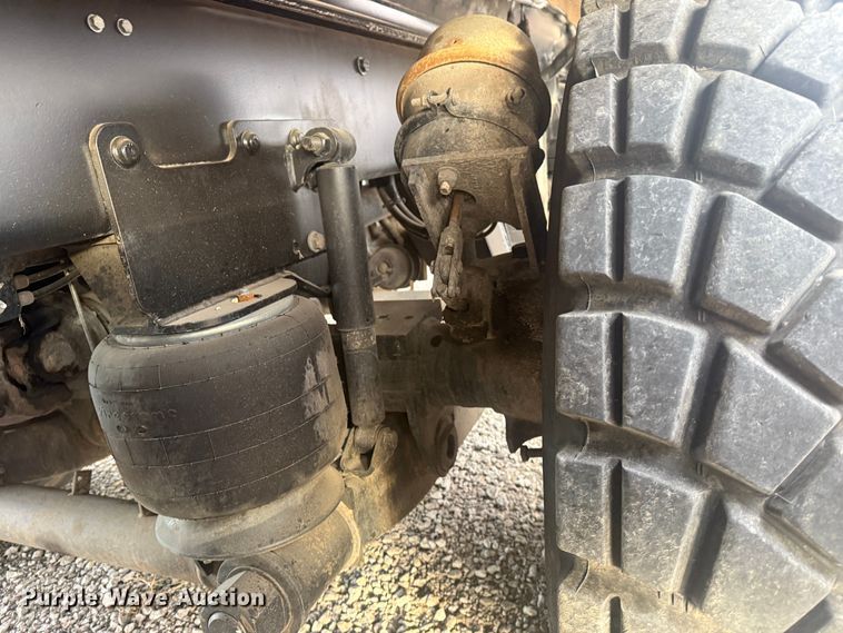 image for item EG1923 2015 Tor Truck, R.P.M. Tech Inc. BC-10610-TS bucket truck