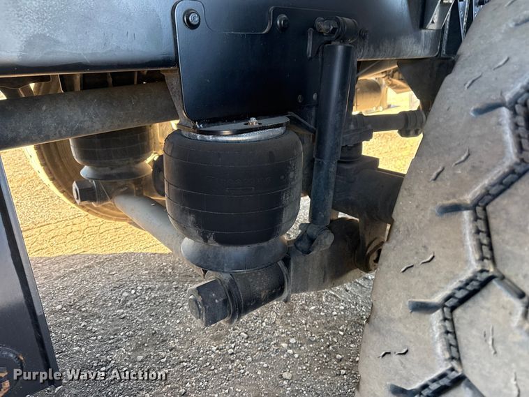 image for item EG1923 2015 Tor Truck, R.P.M. Tech Inc. BC-10610-TS bucket truck