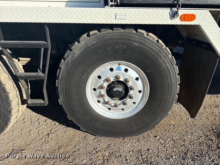 image for item EG1923 2015 Tor Truck, R.P.M. Tech Inc. BC-10610-TS bucket truck